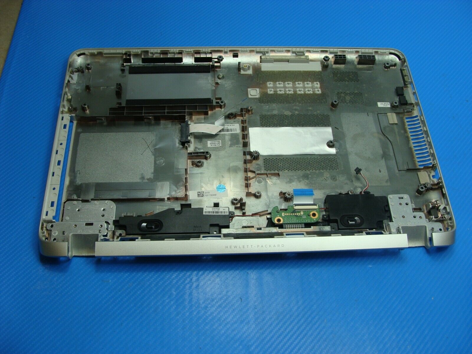 HP Pavilion 17.3