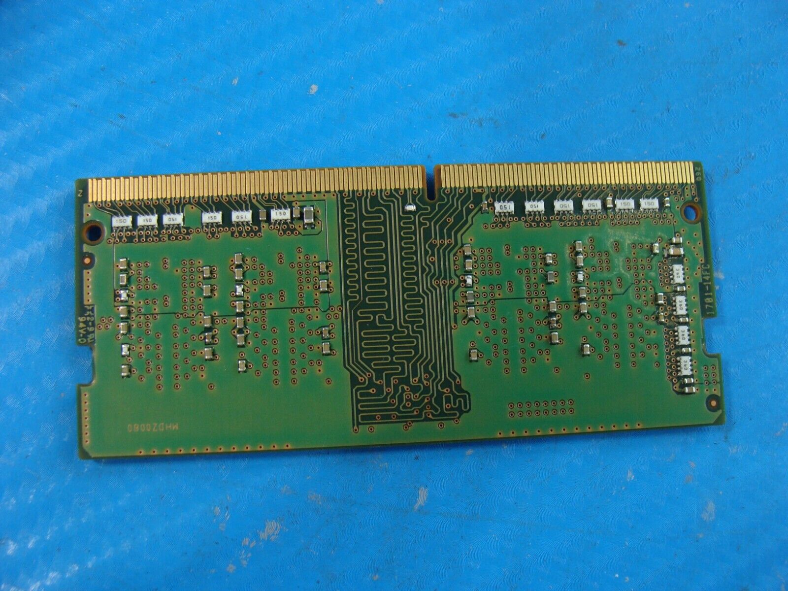 Dell 15 7579 SK Hynix 4GB 1Rx16 PC4-2400T Memory RAM SO-DIMM HMA851S6AFR6N-UH