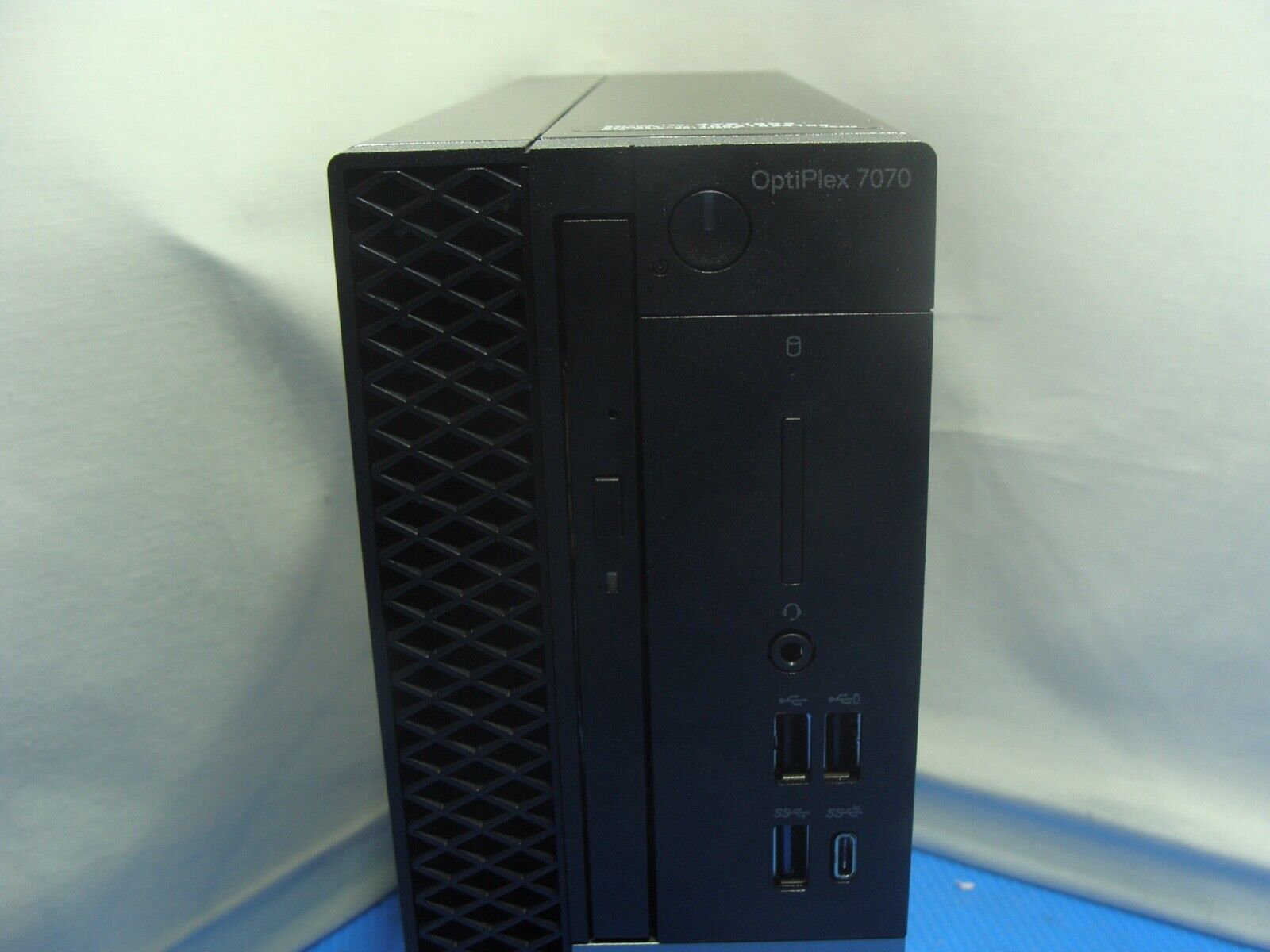 Powerful Dell OptiPlex 7070 SFF i7-9700 3.0GHz 16GB RAM 256GB SSD, DVD, Win10P