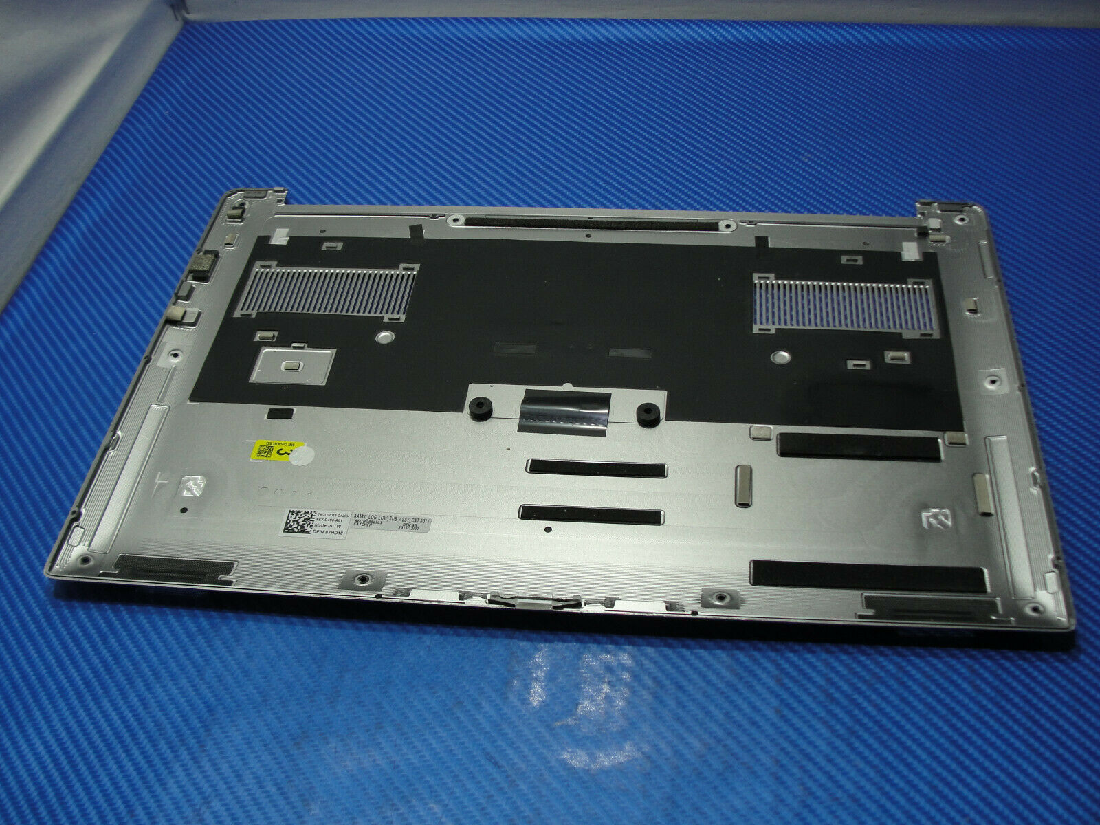 Dell XPS 15-9560 15.6