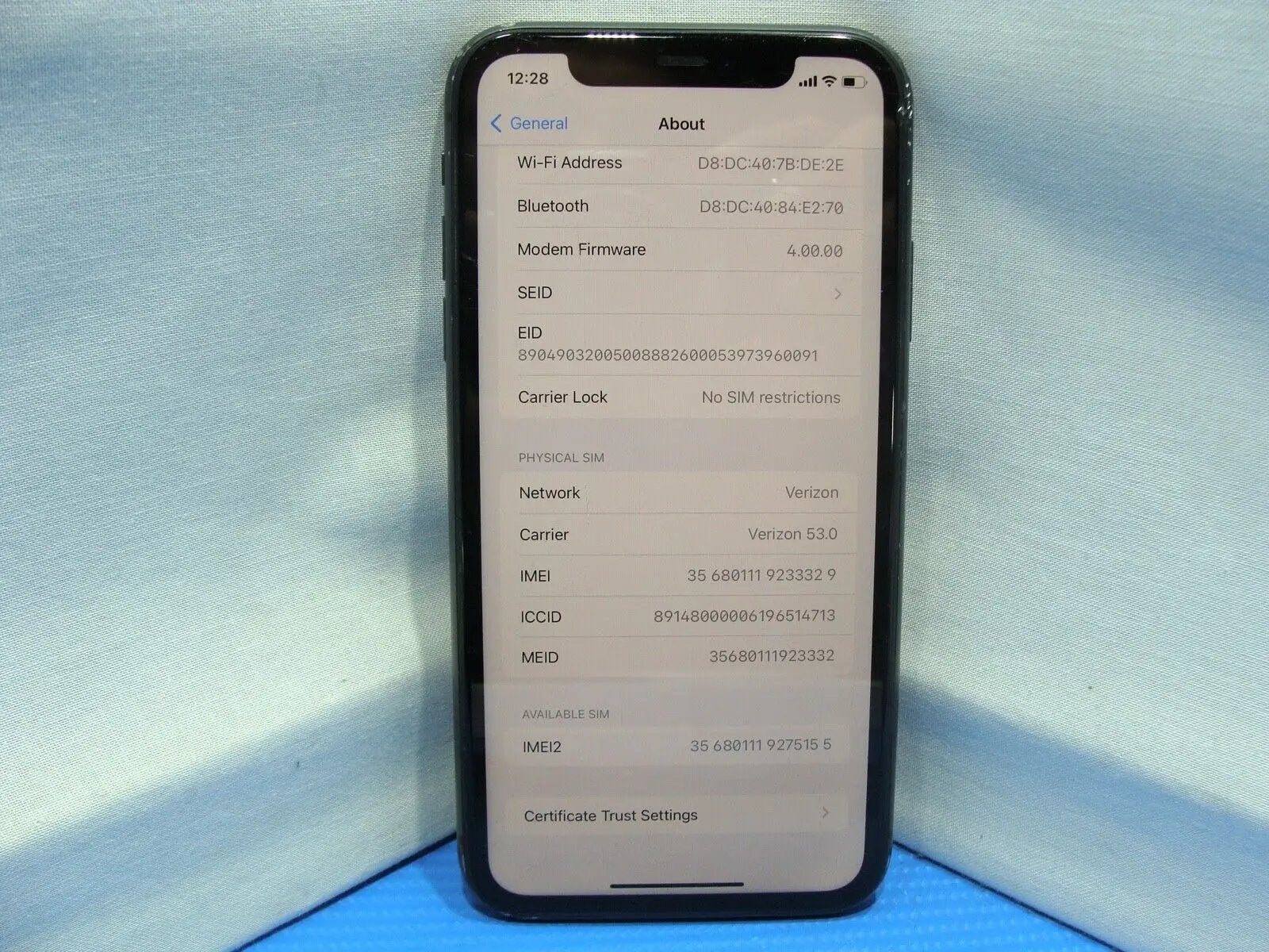 Powerful 92% Battery iPhone 11 MHC43LL/A 64Gb - Factory Unlocked - Deep Grey