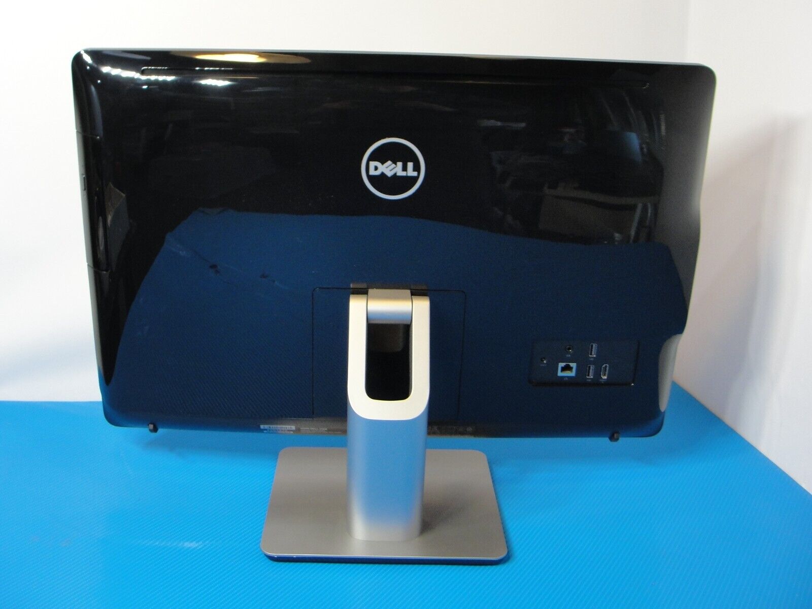 Dell Inspiron 3464 23.8 FHD AIO Touchscreen i5-7200u 1TB 12GB Cam WIFI Bluetooth