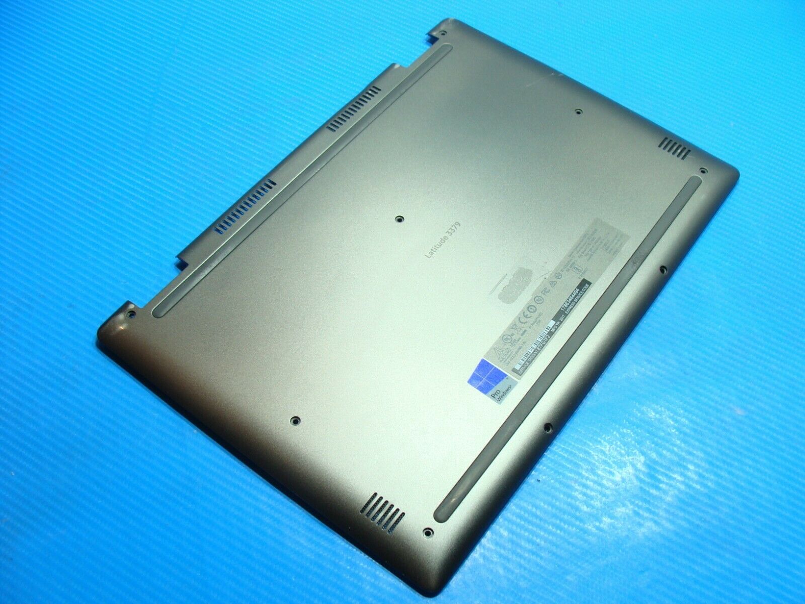 Dell Latitude 13 3379 13.3