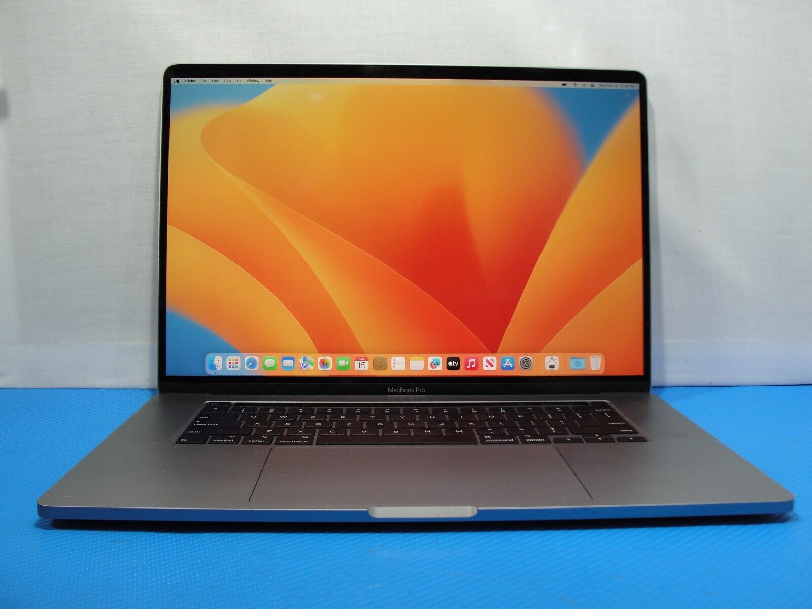 Apple MacBook Pro 16 A2141 2019 i7-9750H 16GB 512GB Radeon Pro 5300M 4GB+orig AC