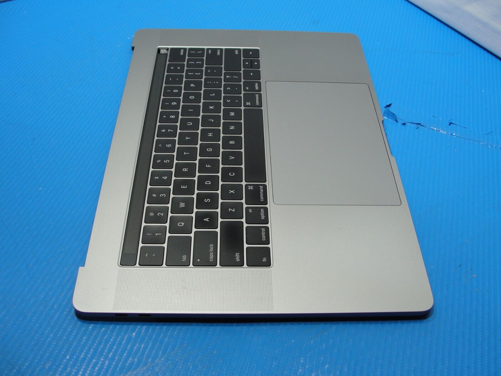 MacBook Pro A1707 2016 MLH32LL/A 15