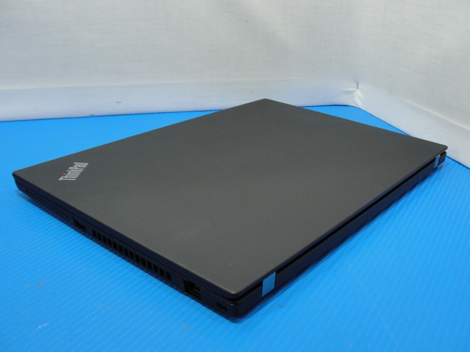 Lenovo ThinkPad T14 Gen 1 14