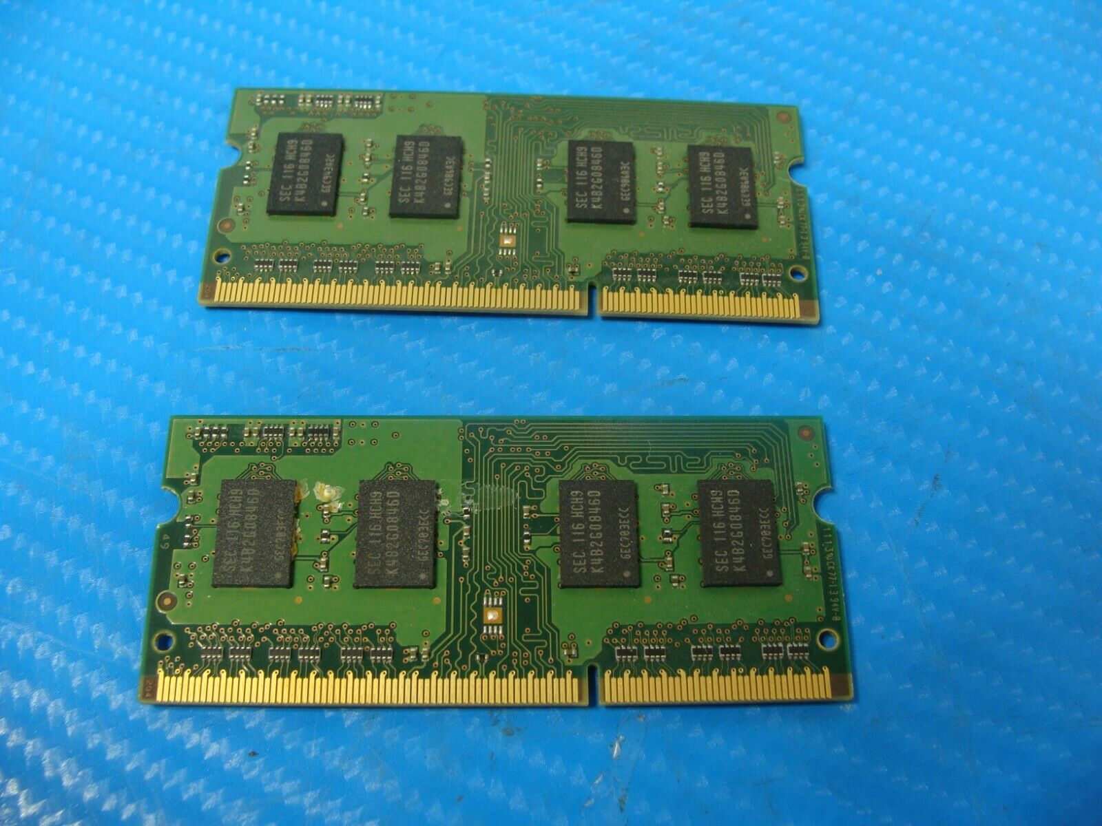 Apple A1278 Samsung 4GB (2x2GB) PC3-10600S SO-DIMM RAM Memory M471B5773DH0-CH9 Samsung