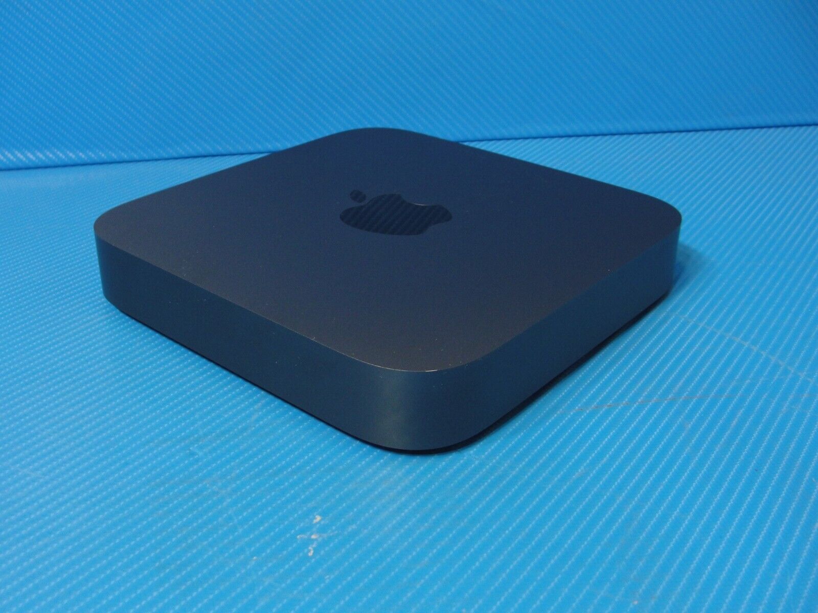 2018 - Apple Mac Mini - Intel Core i7-8700B 3.2GHz/16GB/256GB (Space Gray)