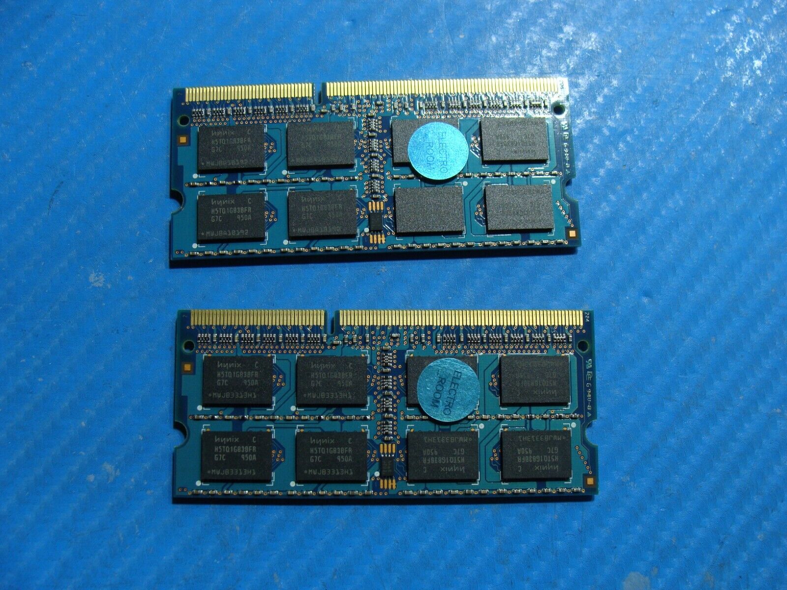 MacBook Pro A1278 Hynix 4GB 2x2GB PC3-8500S Memory RAM SO-DIMM HMT125S6BFR8C-G7