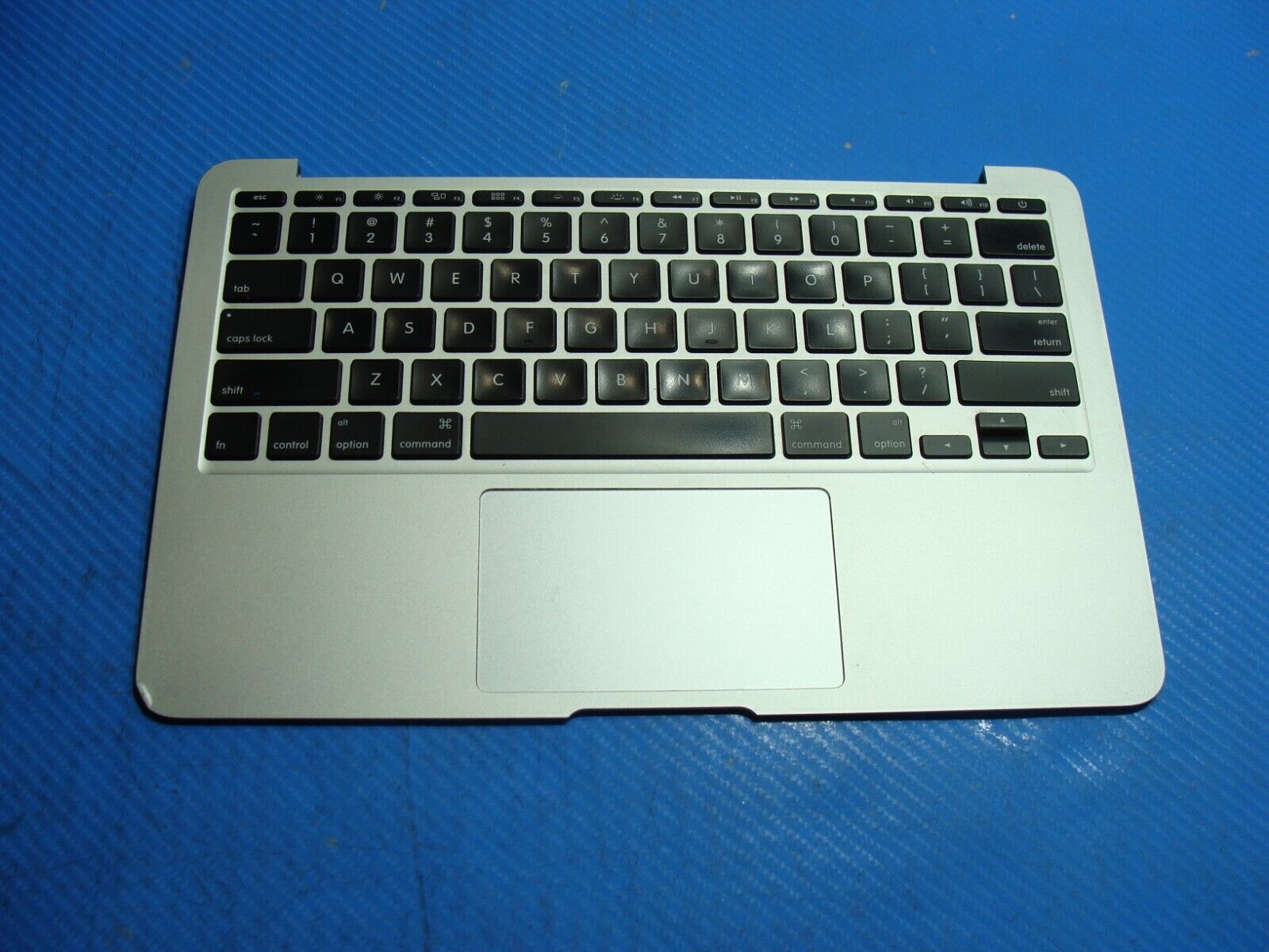 MacBook Air A1465 MD711LL/A Mid 2013 11