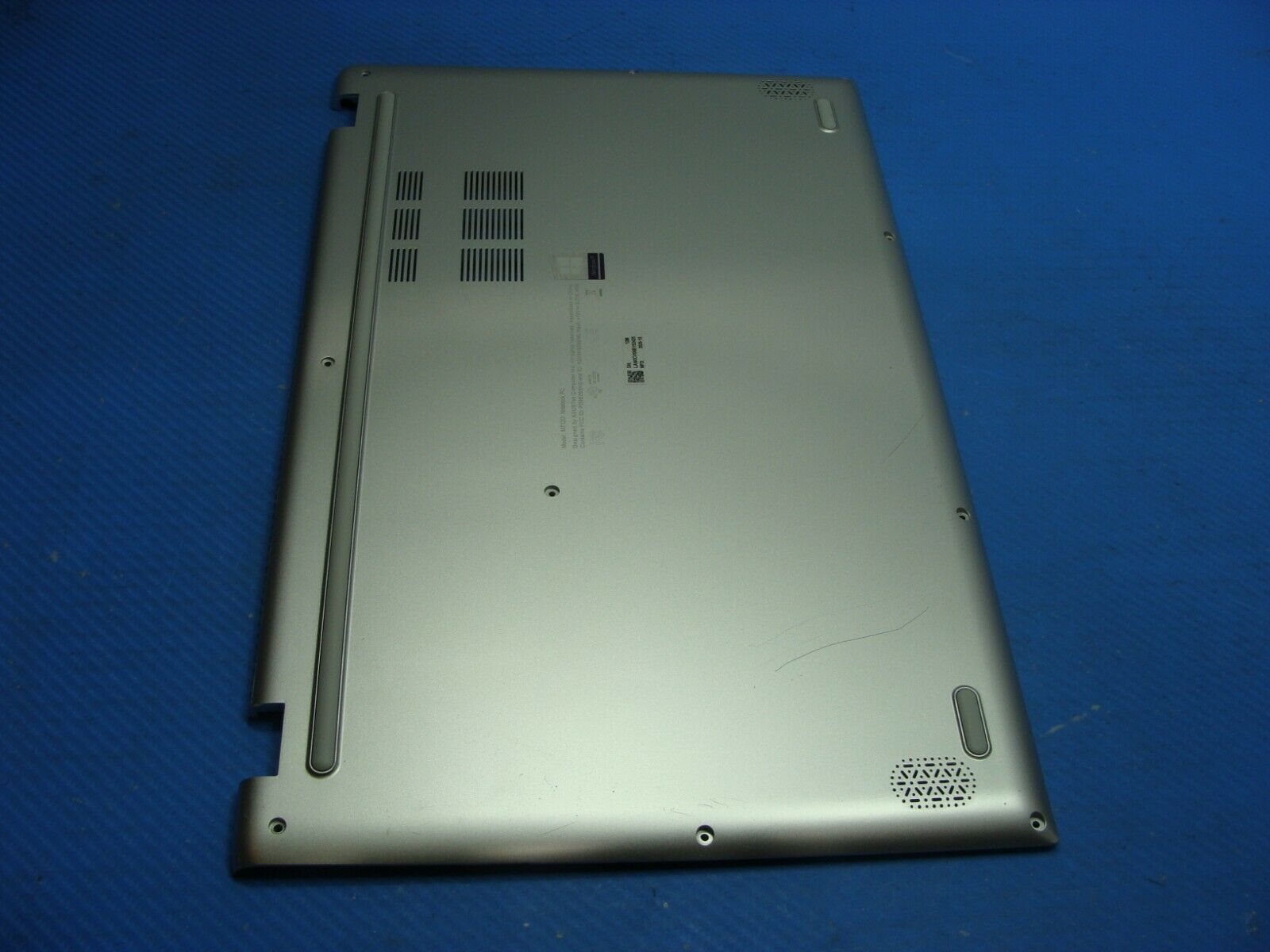 Asus Vivobook M712D 17.3