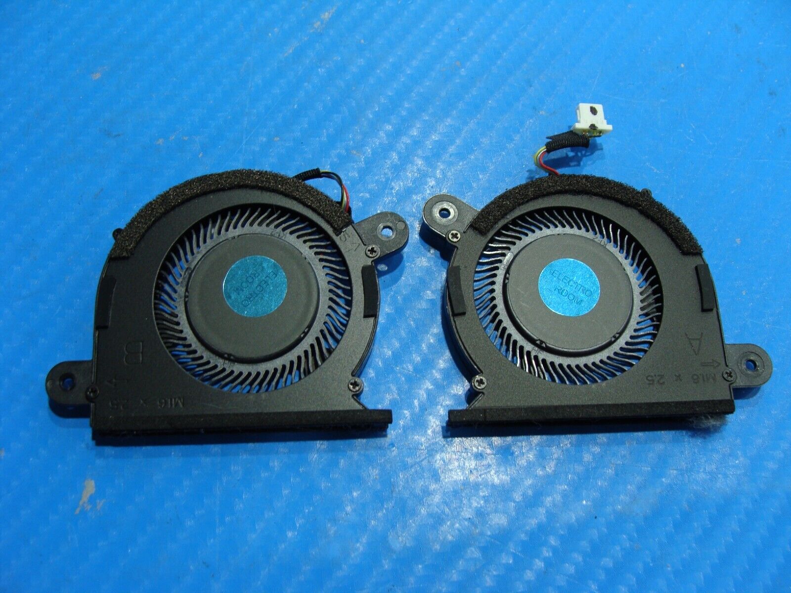 Dell XPS 13.4” 13 9300 Genuine Laptop CPU Cooling Fans WX28K FRK0V DC28000OOSL