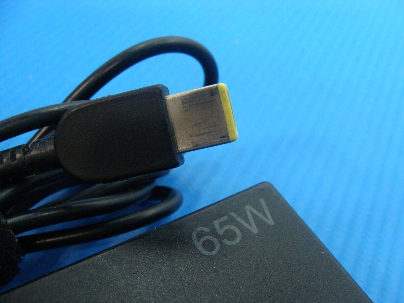 Genuine Charger Lenovo FSP065-FCMN2 4X20H15594 65w  IdeaPad Yoga Power Supply