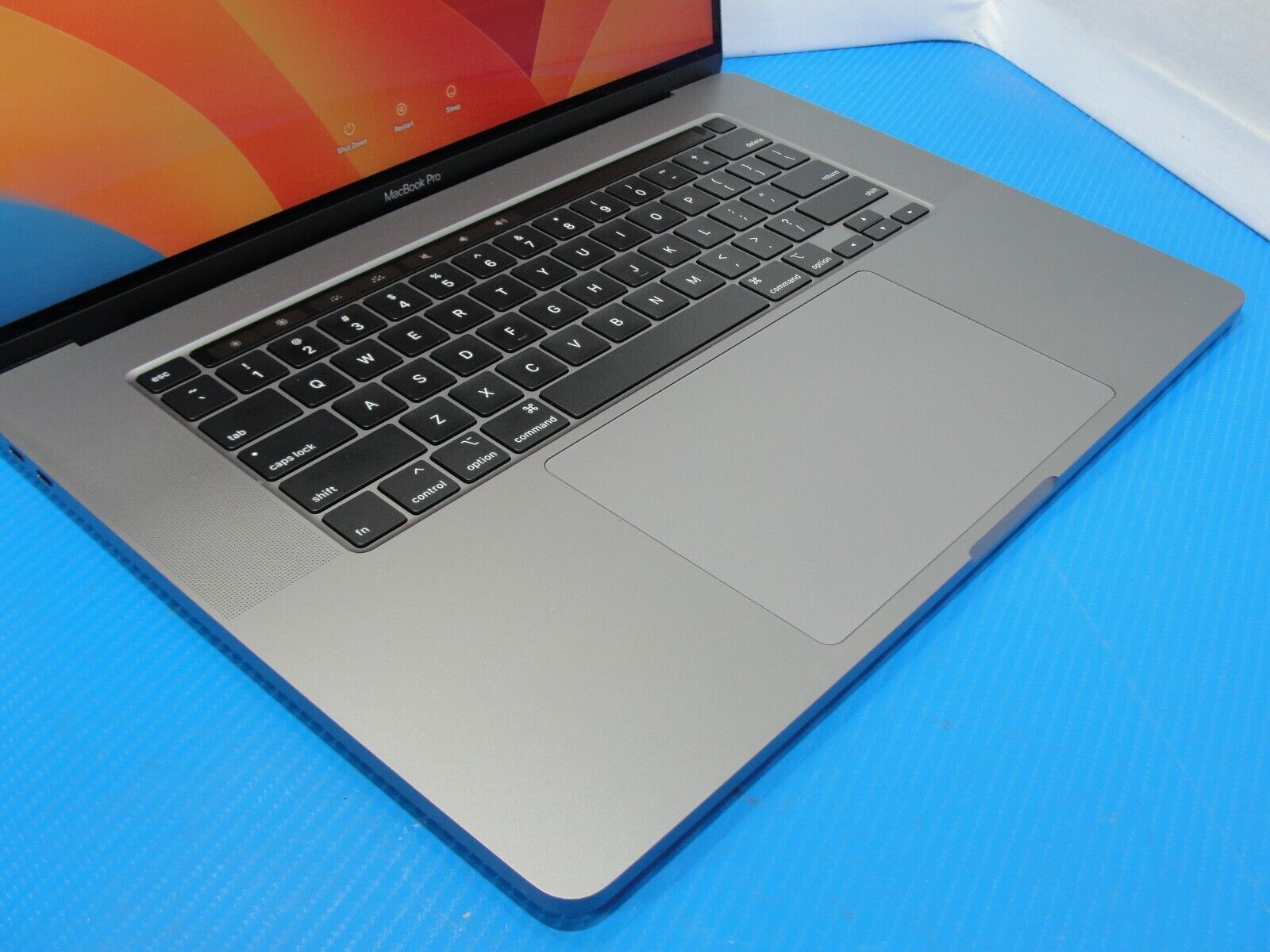 8 cycle Apple MacBook Pro 16 2019 Intel i9-9980HK 64GB 1TB Pro 5500M 8GB Grade A