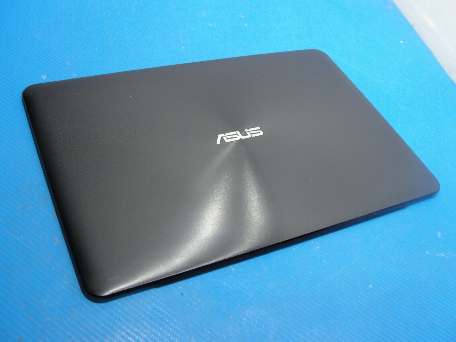 Asus 15.6