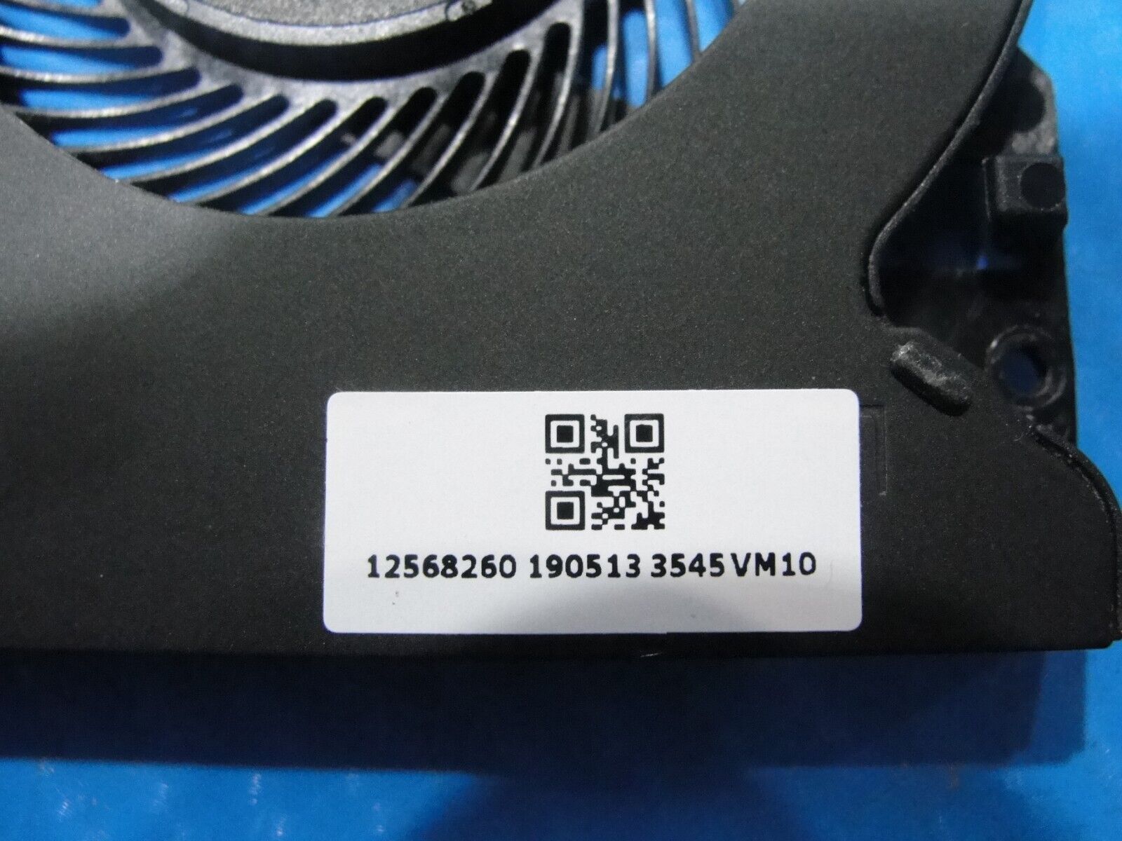 Razer Blade 15 15.6” RZ09-02887E92 Genuine Laptop CPU Cooling Fan Right 12568260