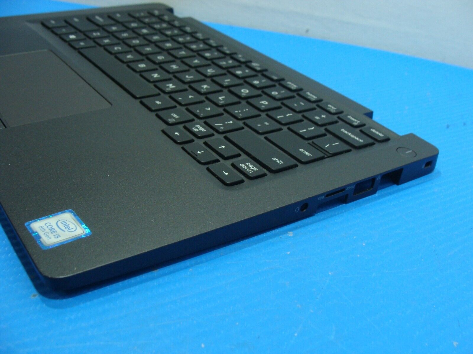 Dell Latitude 13.3 5300 OEM Laptop Palmrest w/Backlit Keyboard TouchPad 13M71