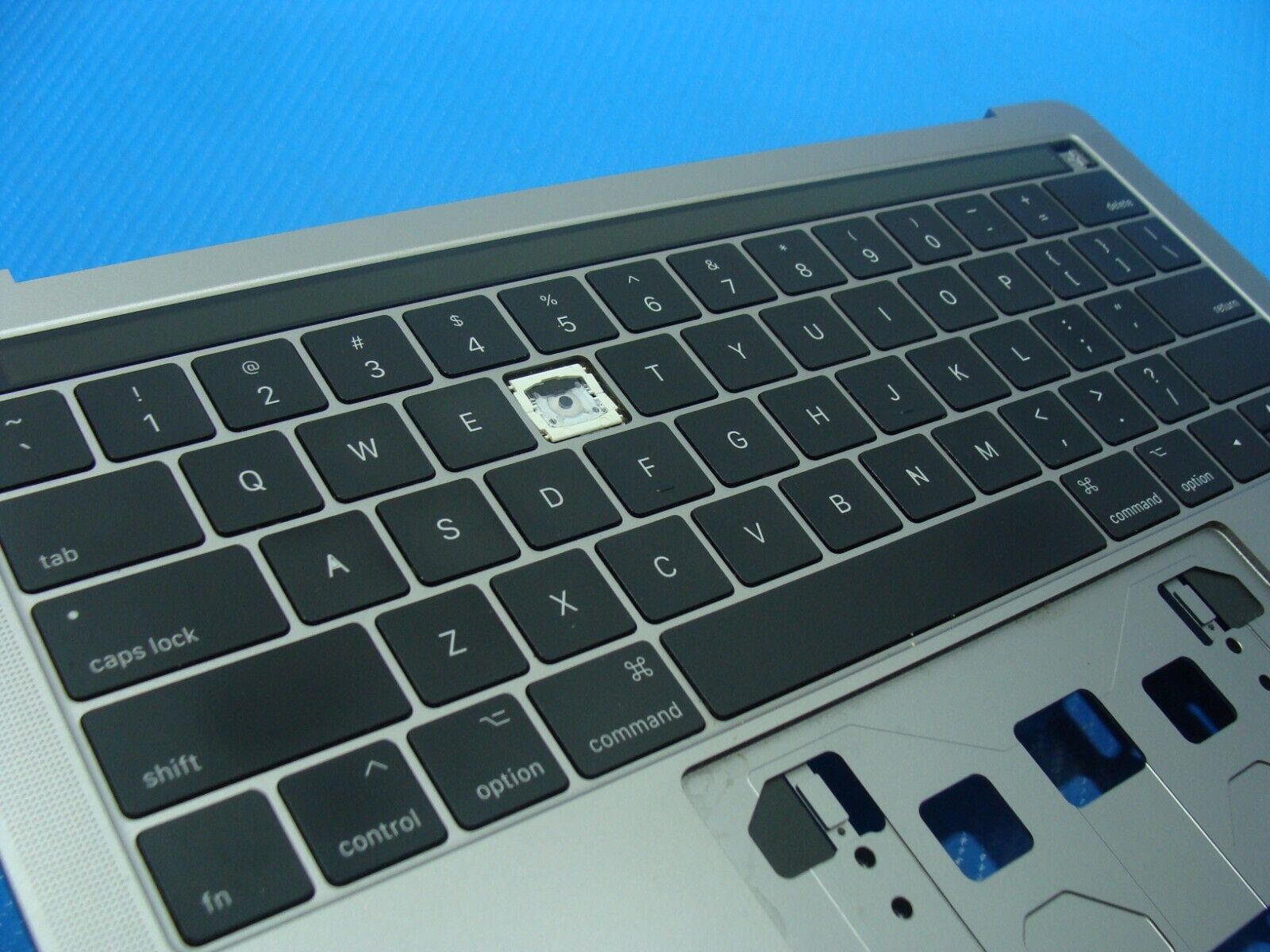 MacBook Pro A1706 13