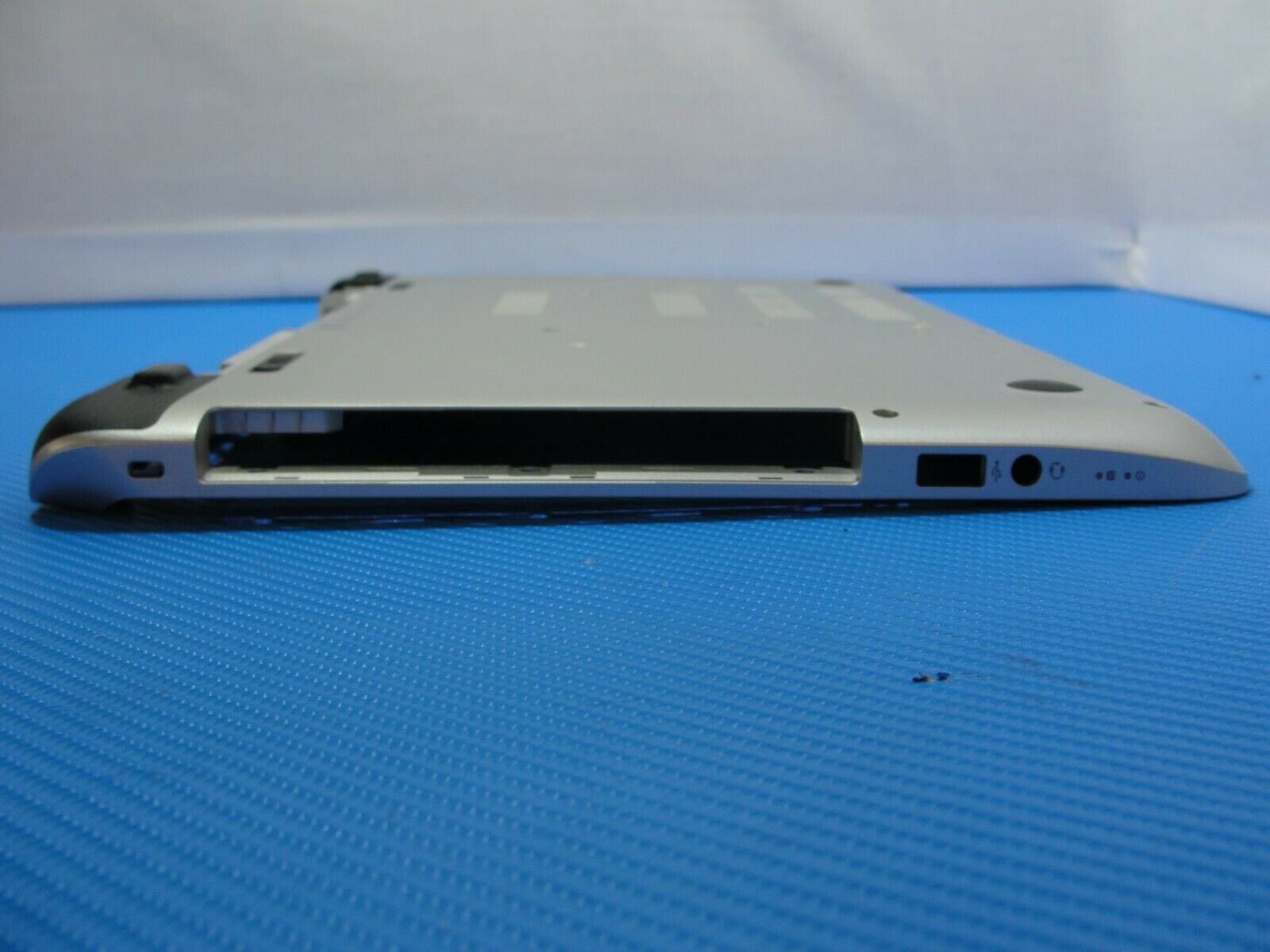 HP Pavilion 15-p043cl 15.6