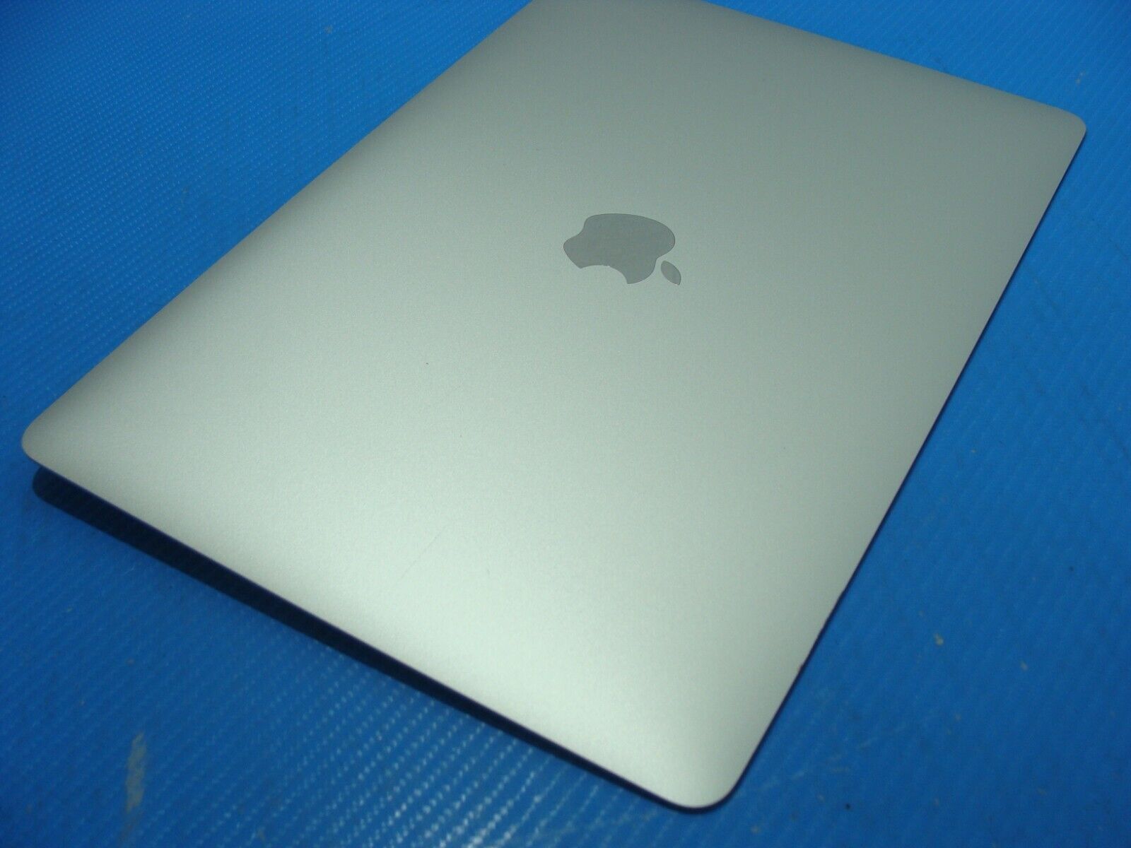 MacBook Pro A2251 13