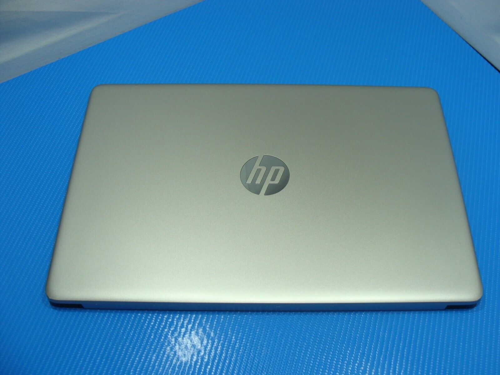 HP 15-ef1072wm 15.6