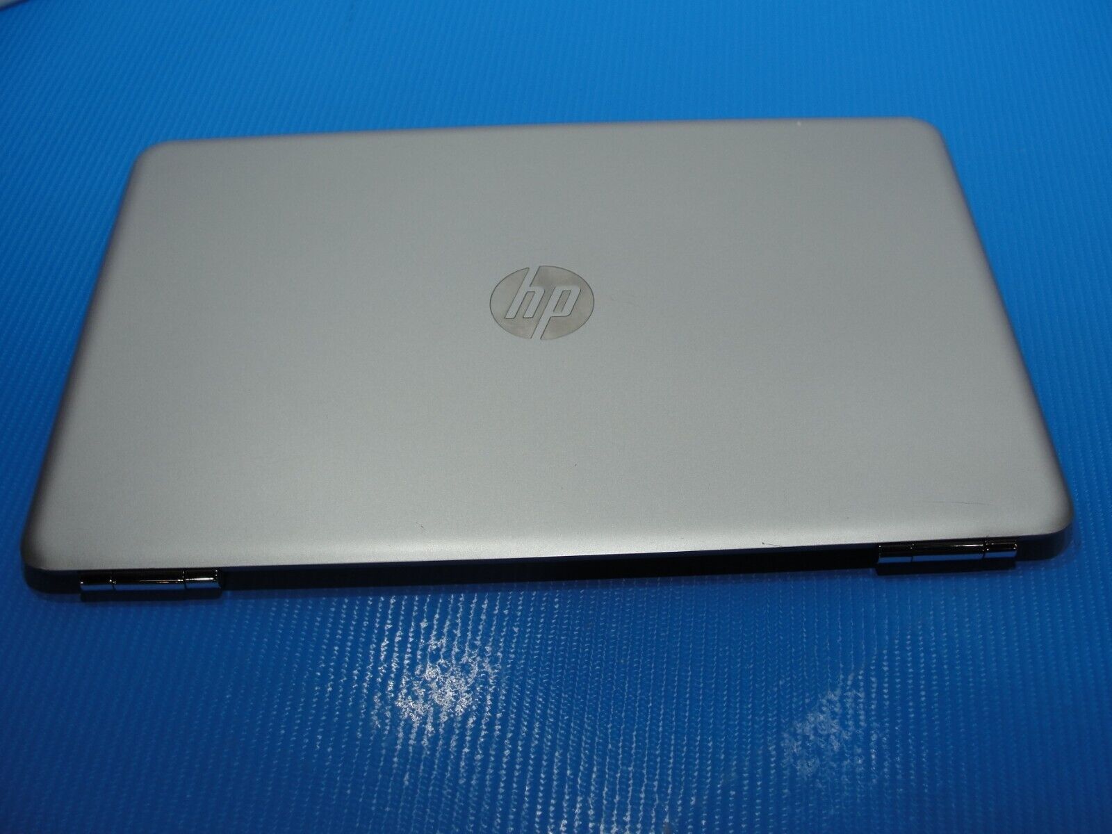 HP Pavilion 15-au018wm 15.6