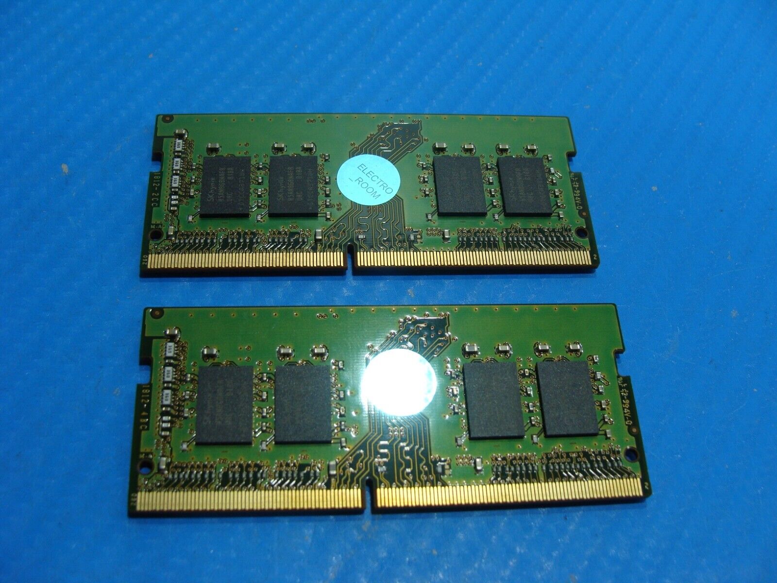 Dell 7480 SK Hynix 16GB (2x8GB) PC4-2400T Memory RAM SO-DIMM HMA81GS6AFR8N-UH