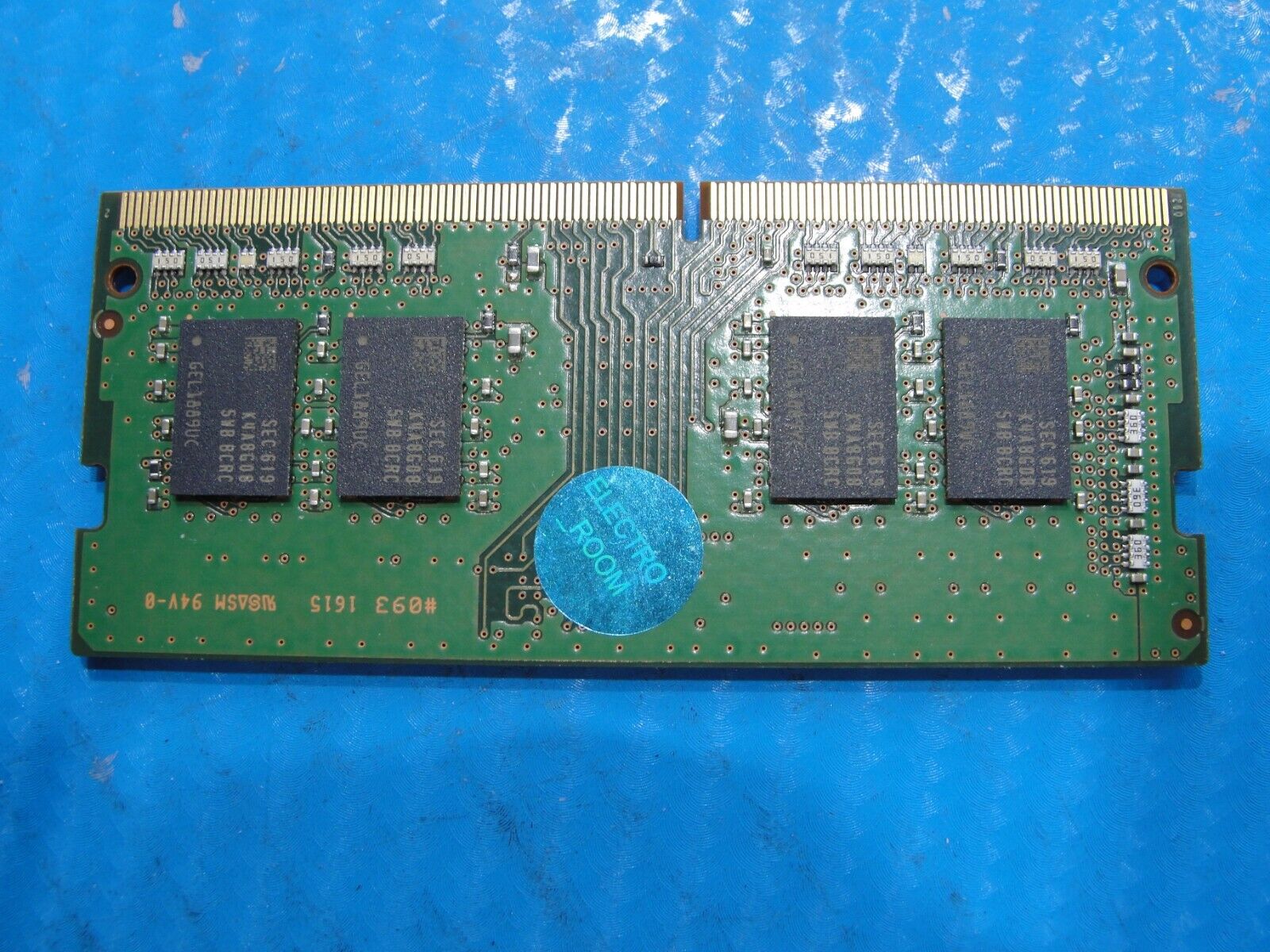 Dell 7567 Samsung 8Gb 1Rx8 Memory Ram So-Dimm pc4-2400t M471A1K43CB1-CRC