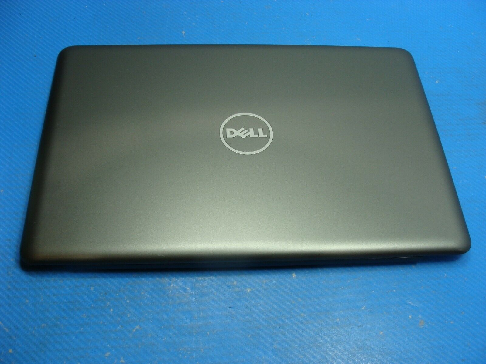 Dell Inspiron 15-5567 15.6