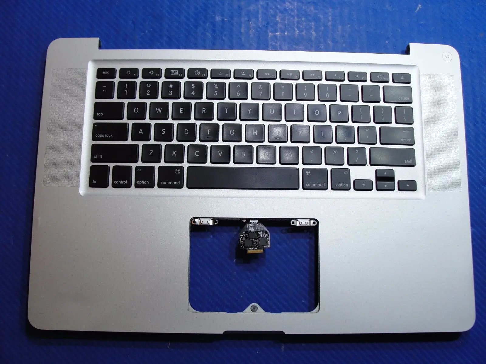 MacBook Pro 15 A1286 Early 2011 MC723LL/A OEM Top Case w/Keyboard 661-4948