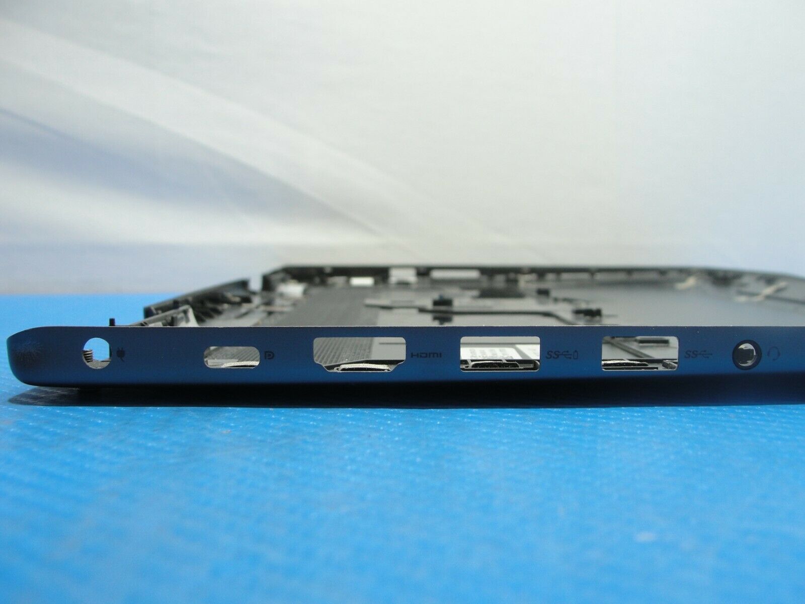 Dell Inspiron 15-7573 15.6