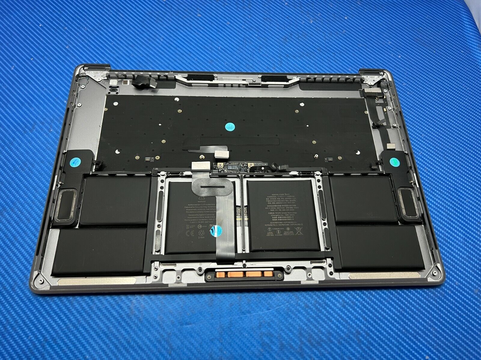 MacBook Pro A1707 Mid 2017 MPTR2LL/A 15