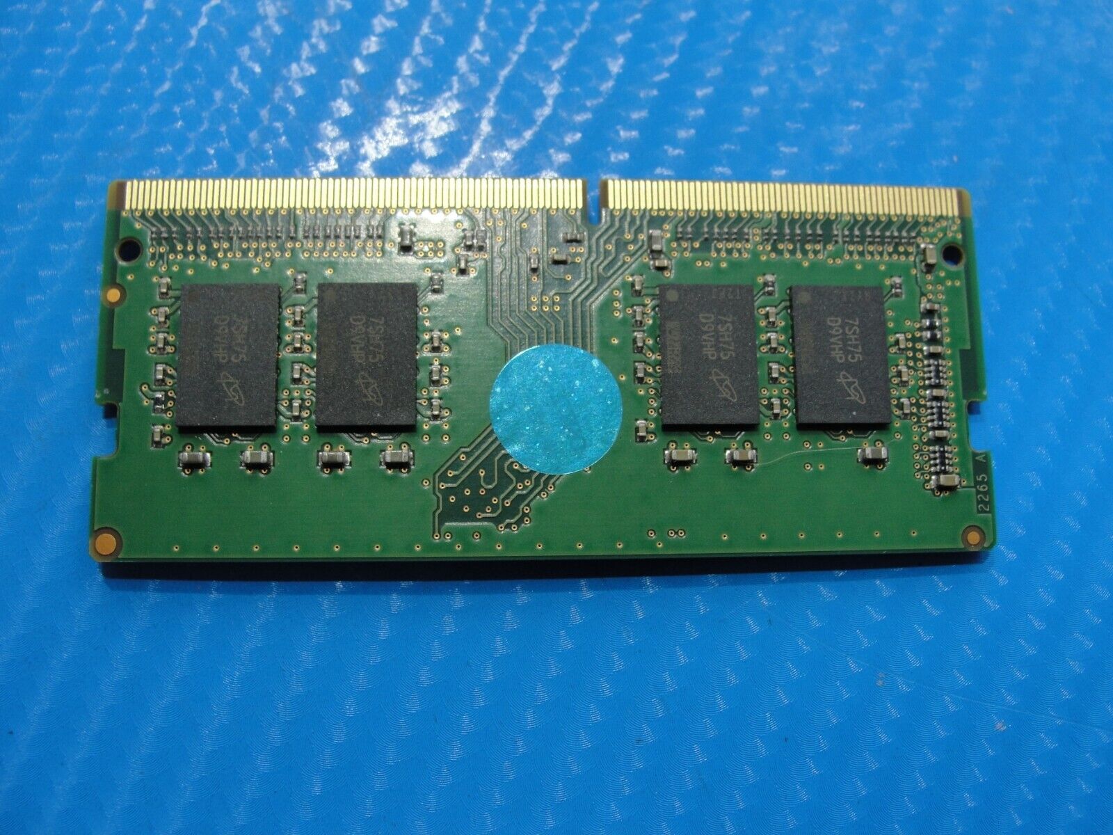 Dell 7480 Micron 8Gb 1Rx8 Memory Ram So-Dimm PC4-2400T MTA16ATF1G64HZ-2G3H1