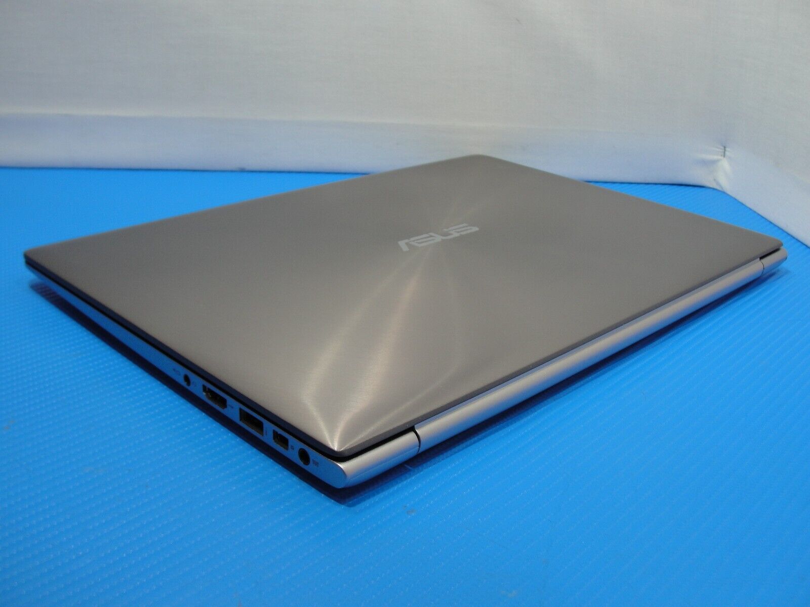 ASUS ZenBook 13.3