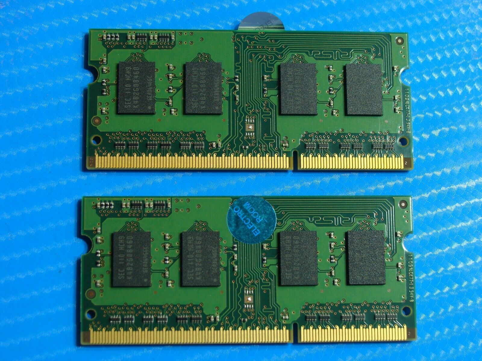 MacBook Pro A1286 Samsung 2GB x2 Memory RAM SO-DIMM PC3-10600S M471B5773DH0-CH9 