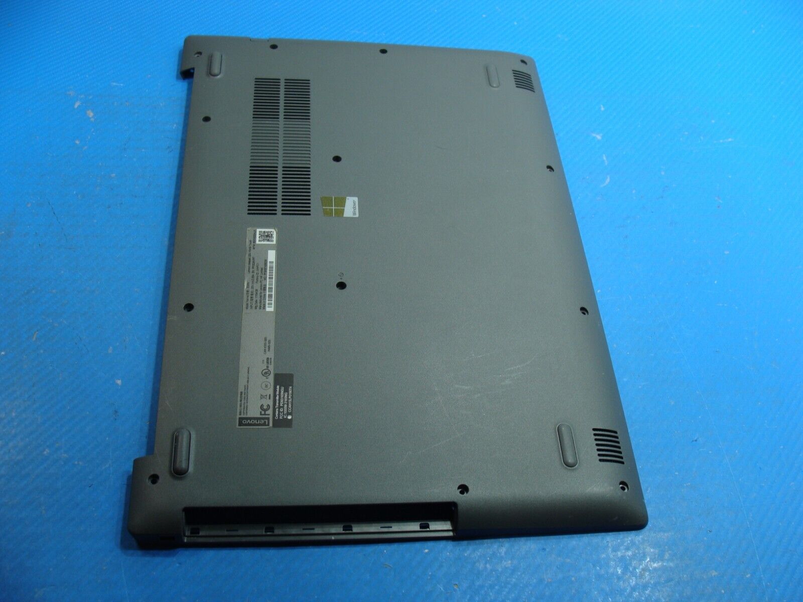 Lenovo IdeaPad 320-15IKB 15.6