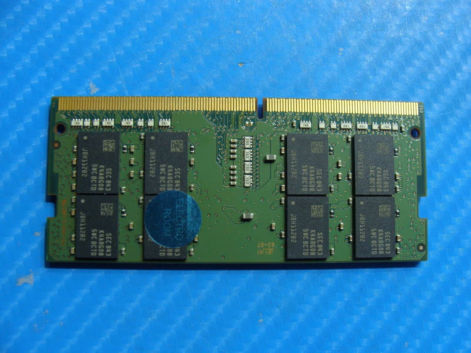 Dell 5530 Samsung 16GB 2Rx8 PC4-2666V Memory RAM SO-DIMM M471A2K43CB1-CTD