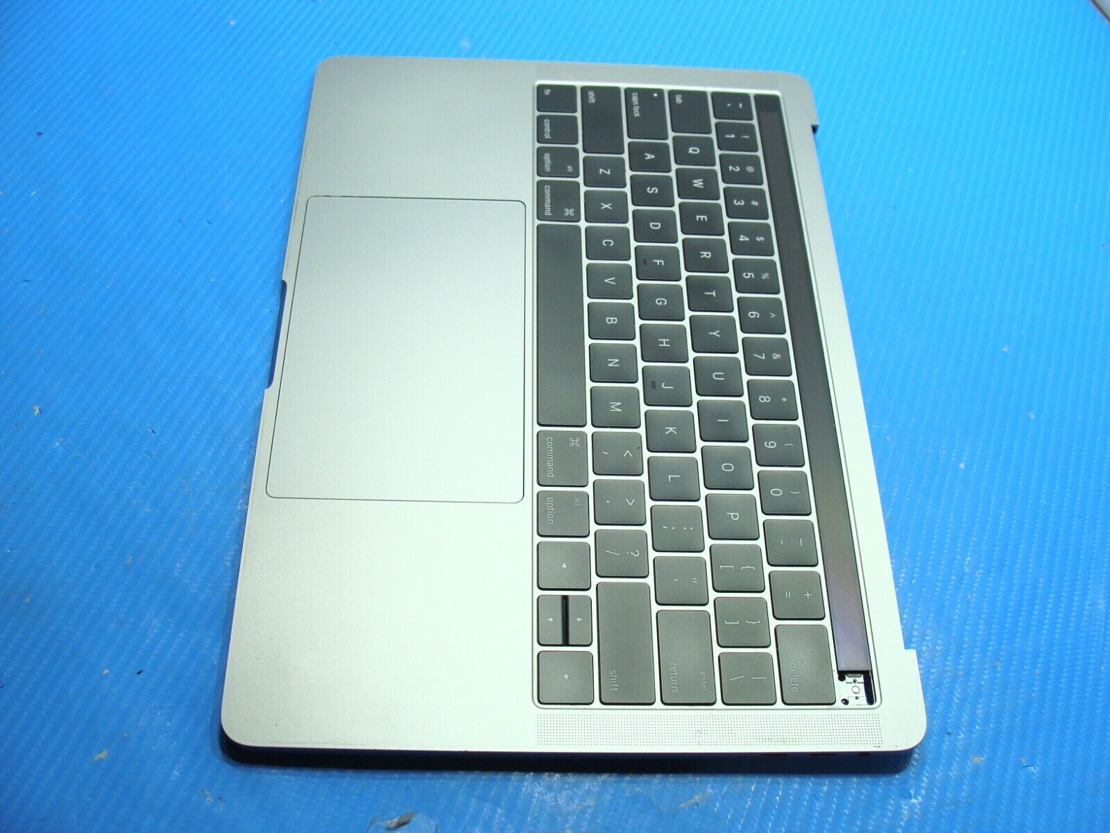 MacBook Pro A1706 2016 MLH12LL/A 13