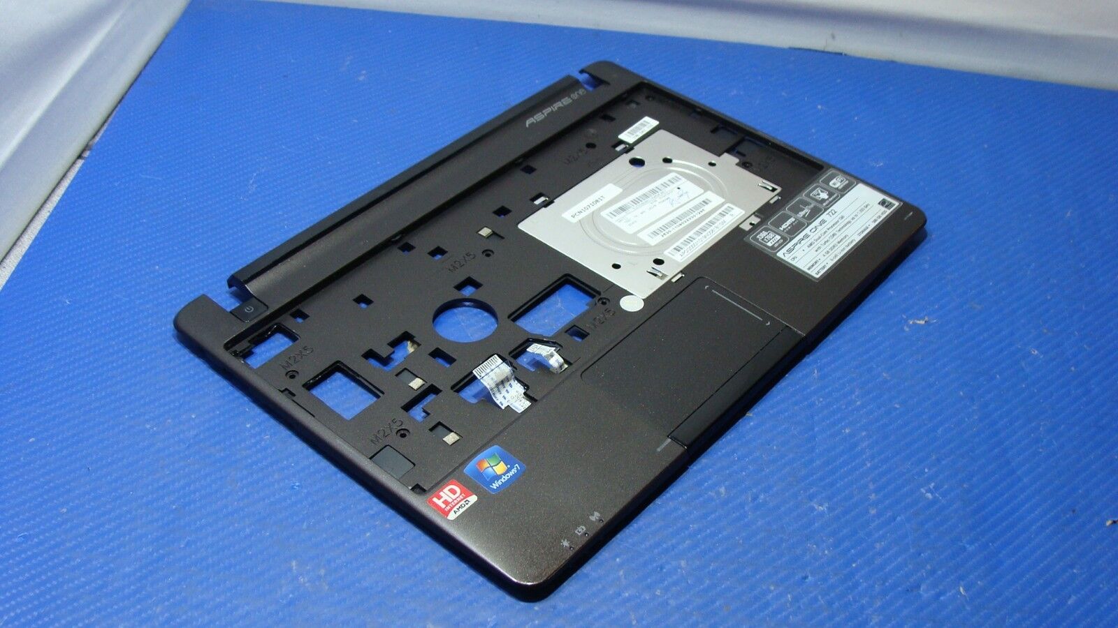 Acer Aspire One 11.6 722-0828 Genuine Laptop Palmrest w/TouchPad AP0I2000I101