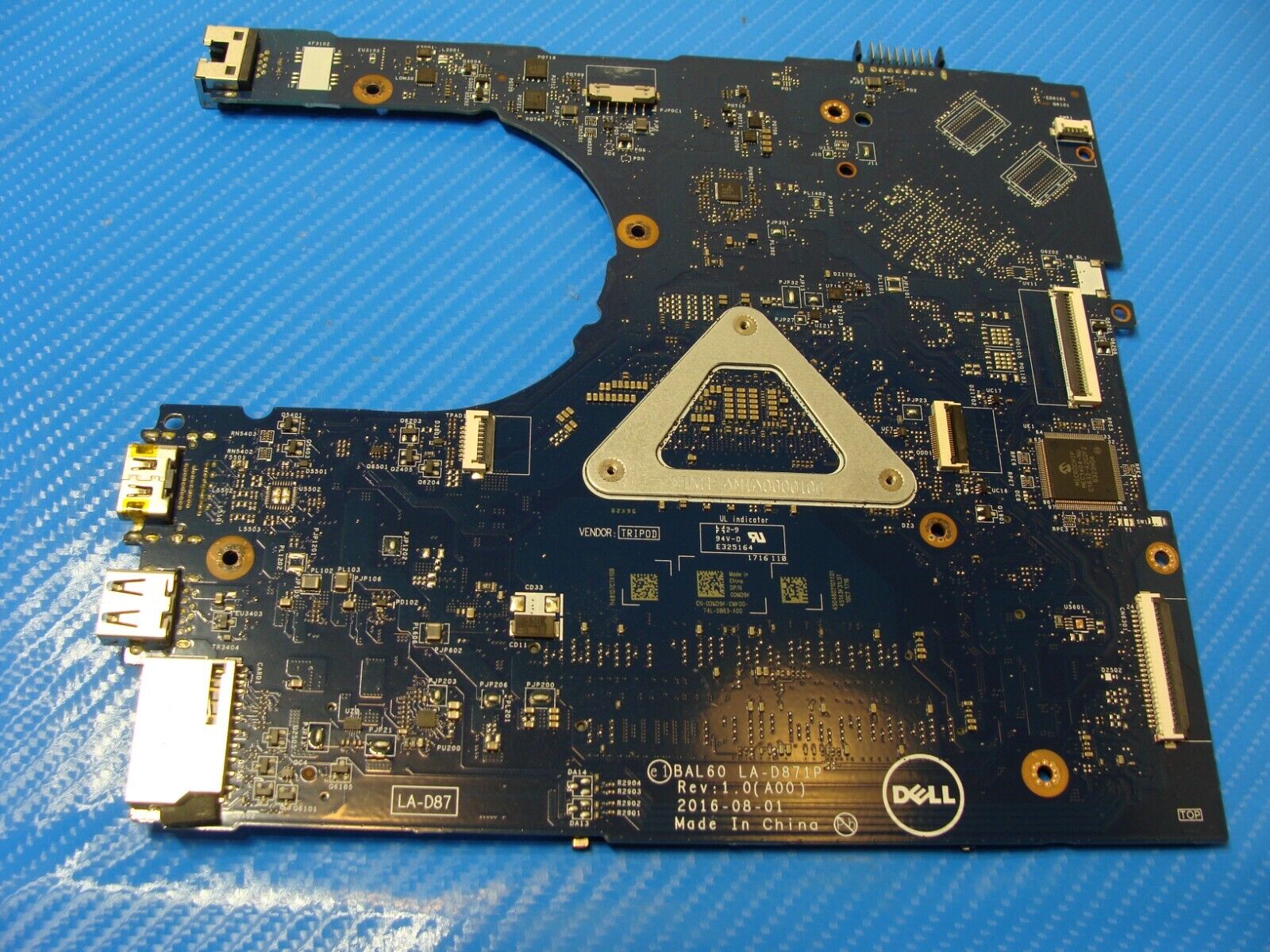 Dell Inspiron 15 5566 15.6