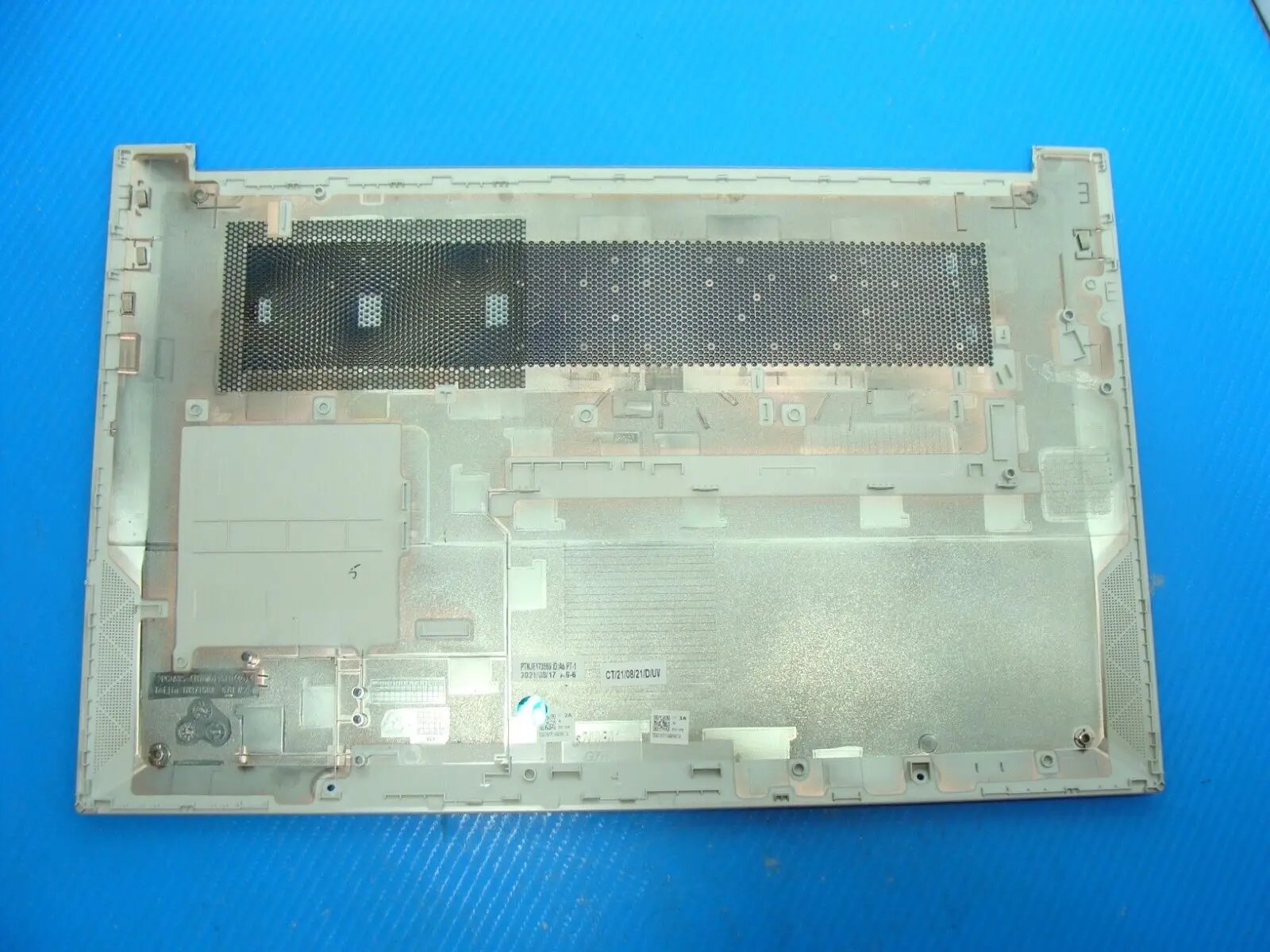 HP Pavilion 15-eg0025nr 15.6