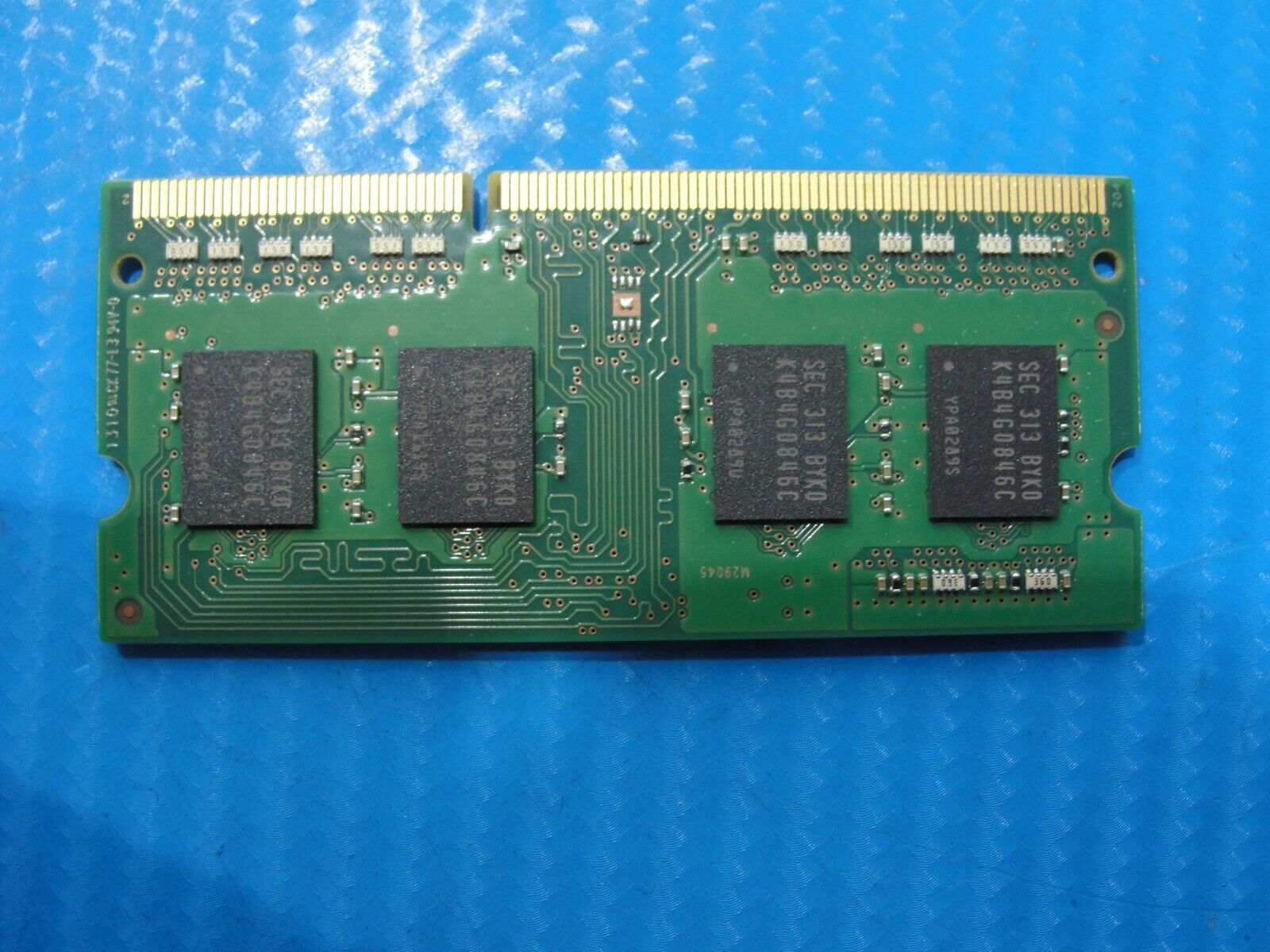 Dell 17 7737 Samsung 4GB 1Rx8 PC3L-12800S SO-DIMM Memory RAM M471B5173BH0-YK0