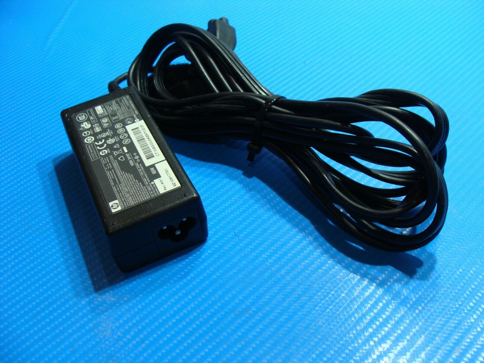 HP Ac Adapter Power Charger 65W P/N 519329-003 18.5V 3.5A 