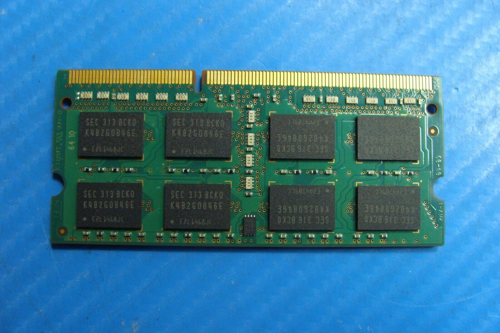 Samsung NP740U3E-K01UB Samsung 4Gb 2rx8 Memory RAM SO-DIMM m471b5273eb0-ck0 