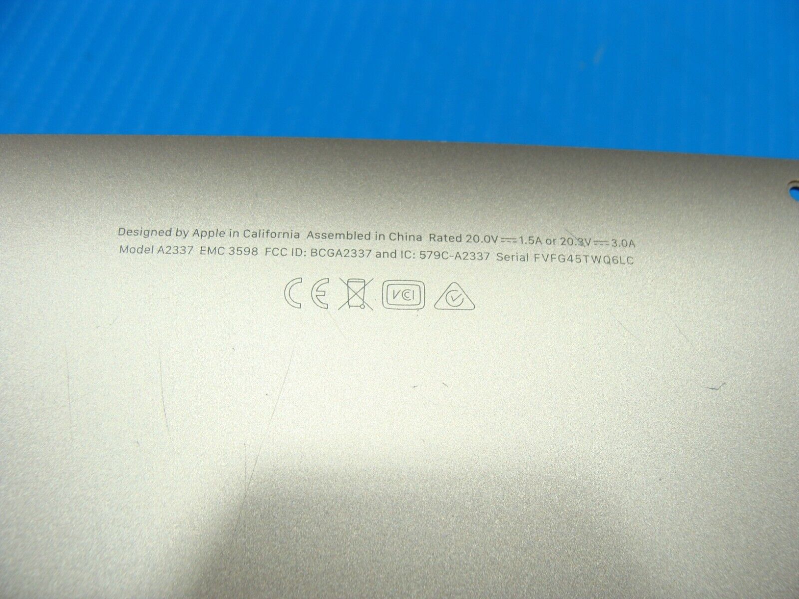 MacBook Air A2337 13