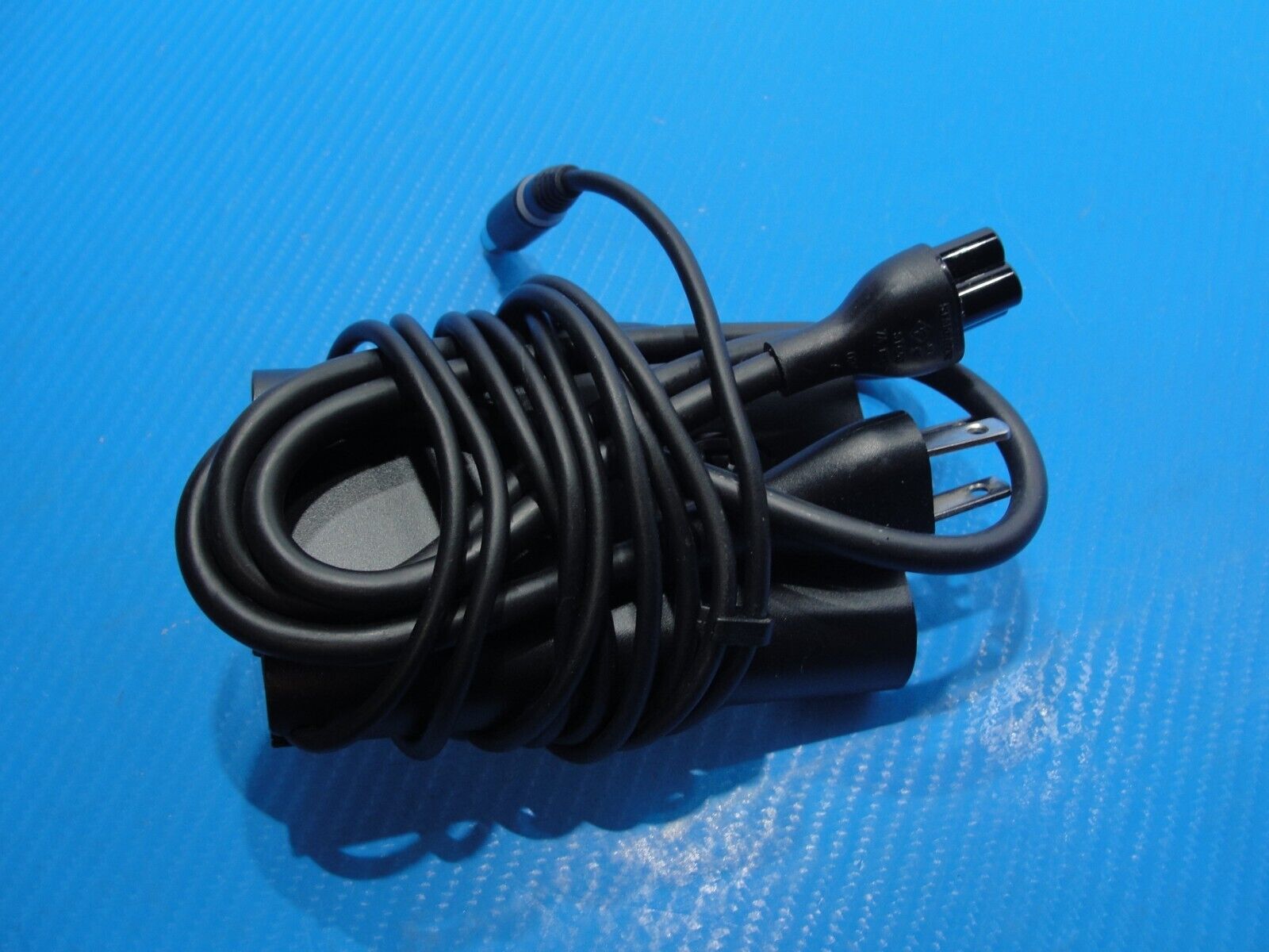 Genuine Dell AC Adapter Power Charger 19.5V 3.34A 65W DA65NM192 0WM8P1