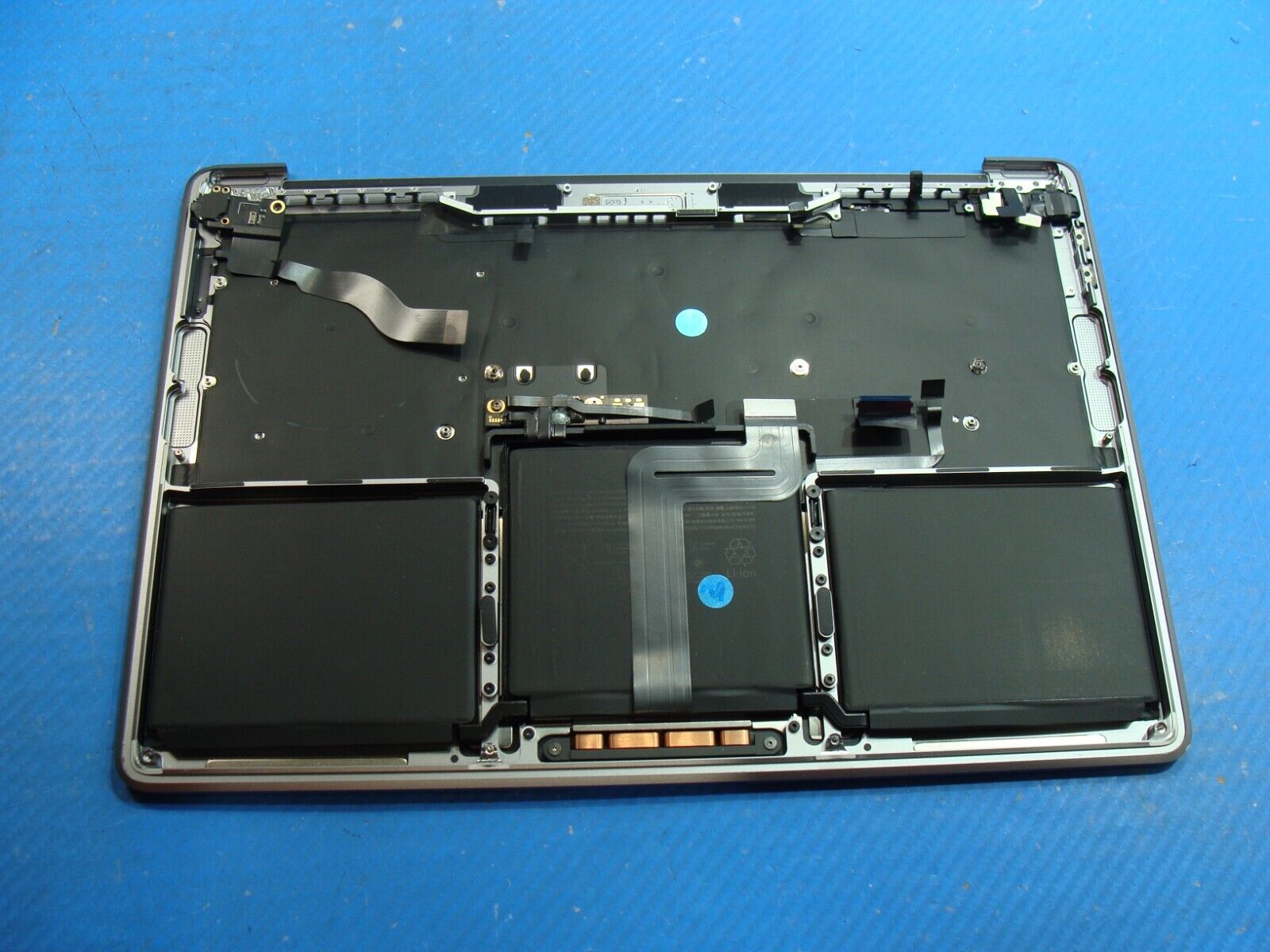 MacBook Pro A2338 13