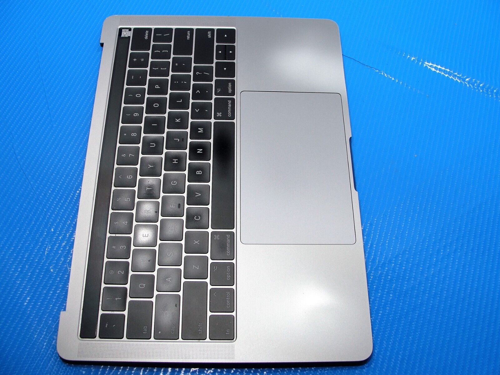 MacBook Pro A1706 Mid 2017 MPXV2LL/A 13