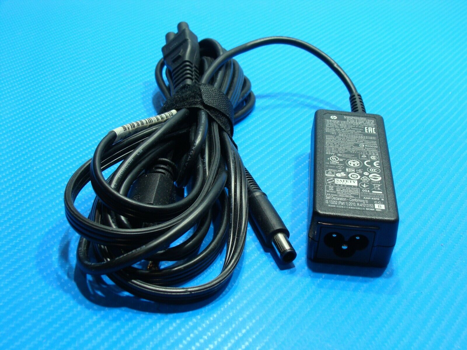 Genuine HP AC Power Adapter Charger 45w P/N 744481-003 19.5V 2.31A 