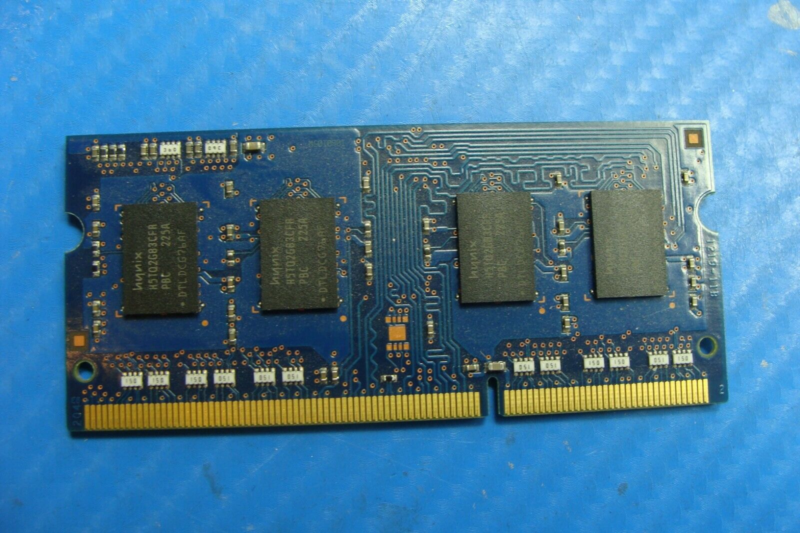 MacBook Pro A1278 SK Hynix 2GB Memory Ram So-Dimm pc3-12800s hmt325s6cfr8c-pb 